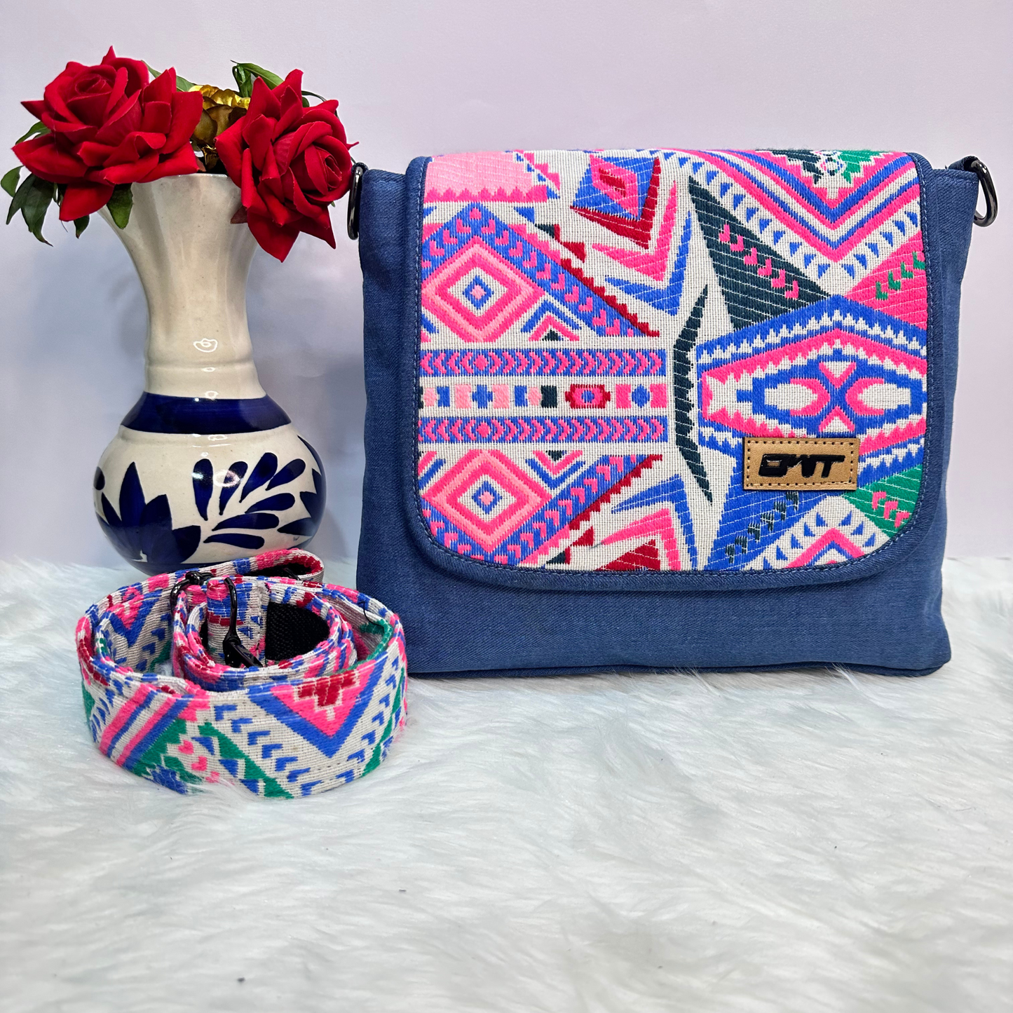 CROSS BODY BAG B6