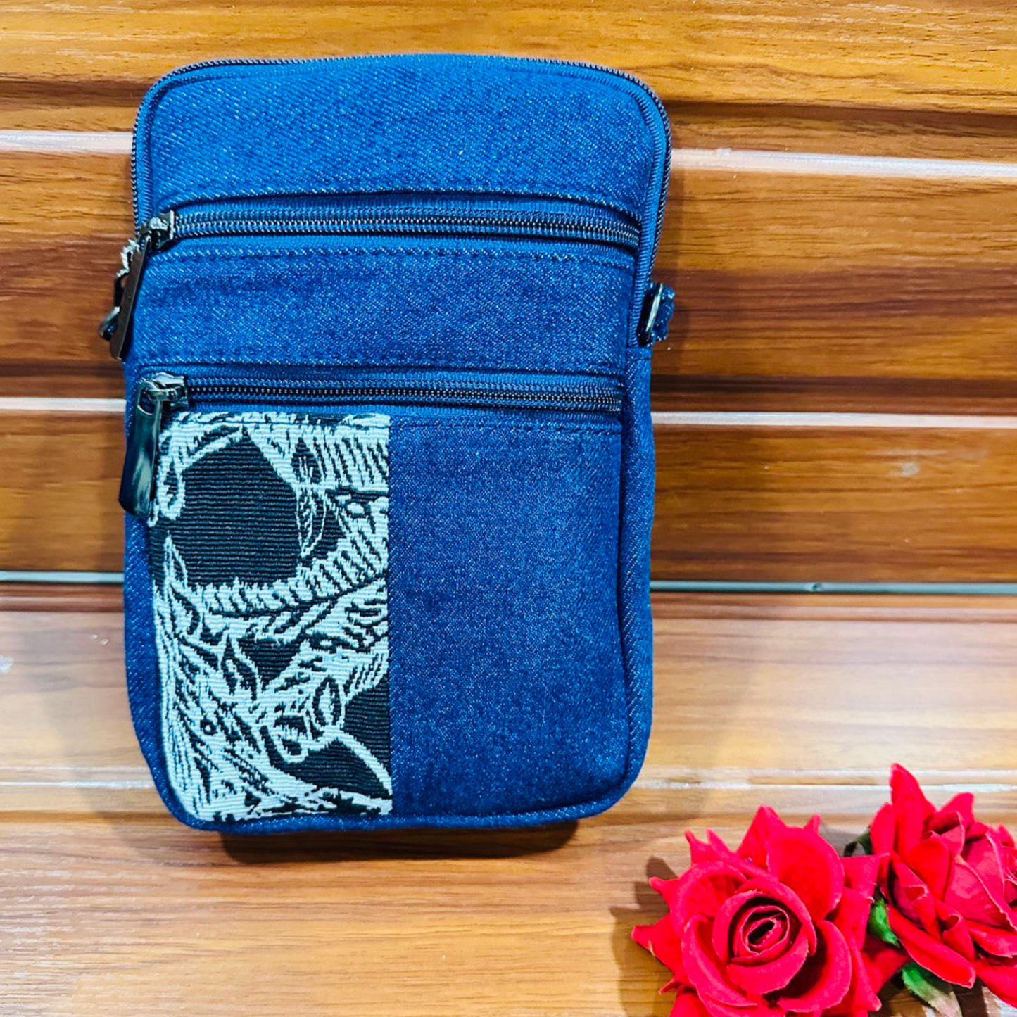 DURABLE AND DURABLE BLUWHITE DENIM MOBLIE SLING BAG - H4