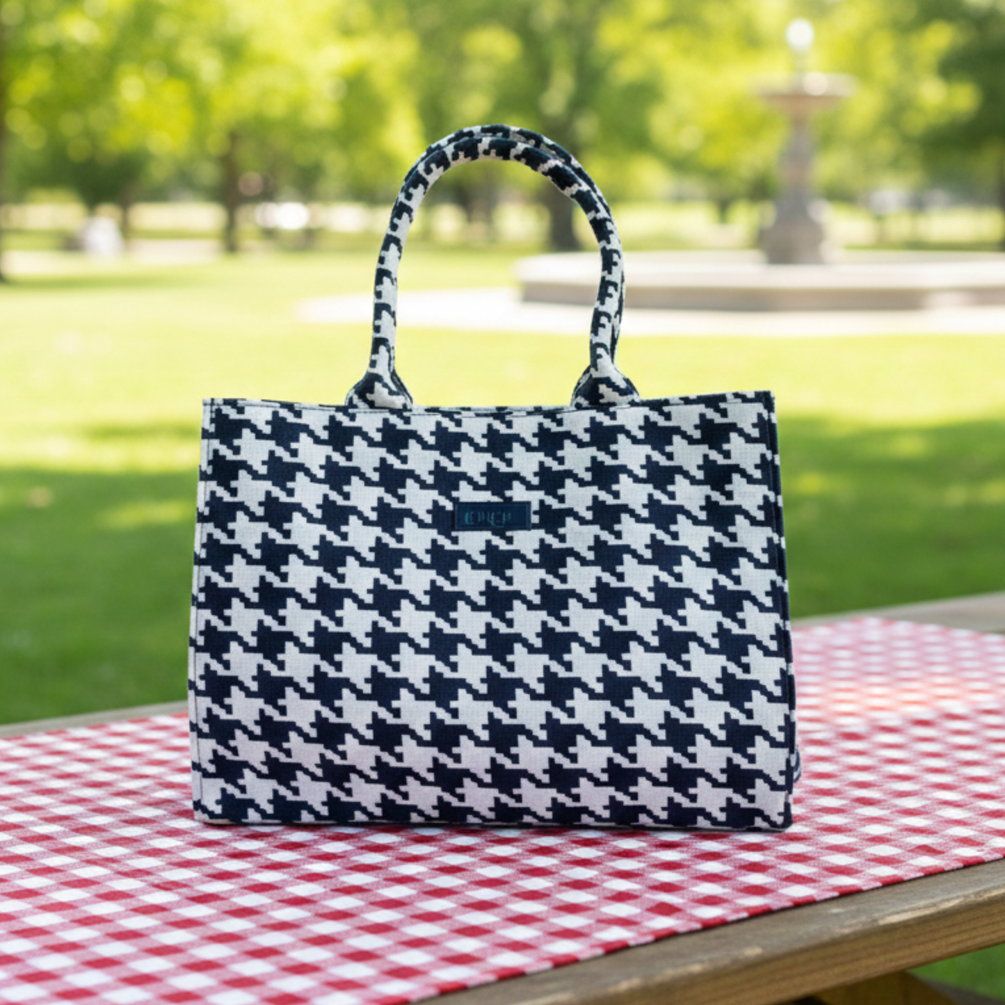 EMMY BOX TOTE BAG - D1